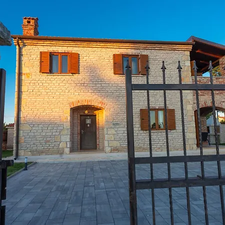 La Villa Cabrunici